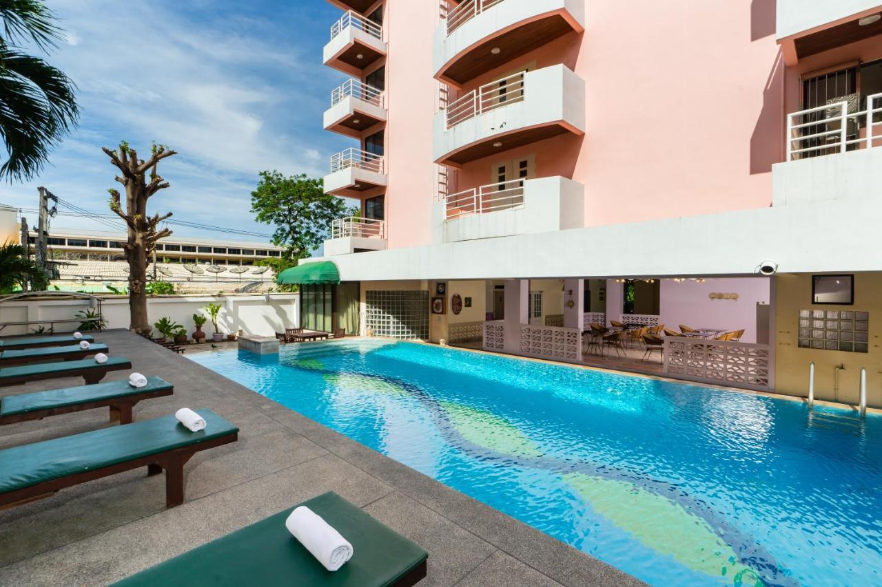 Bella Villa Metro Pattaya Exterior photo