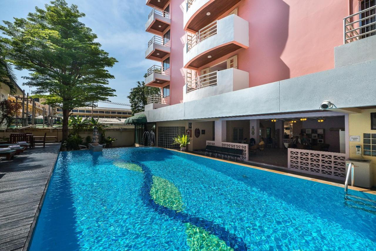 Bella Villa Metro Pattaya Exterior photo